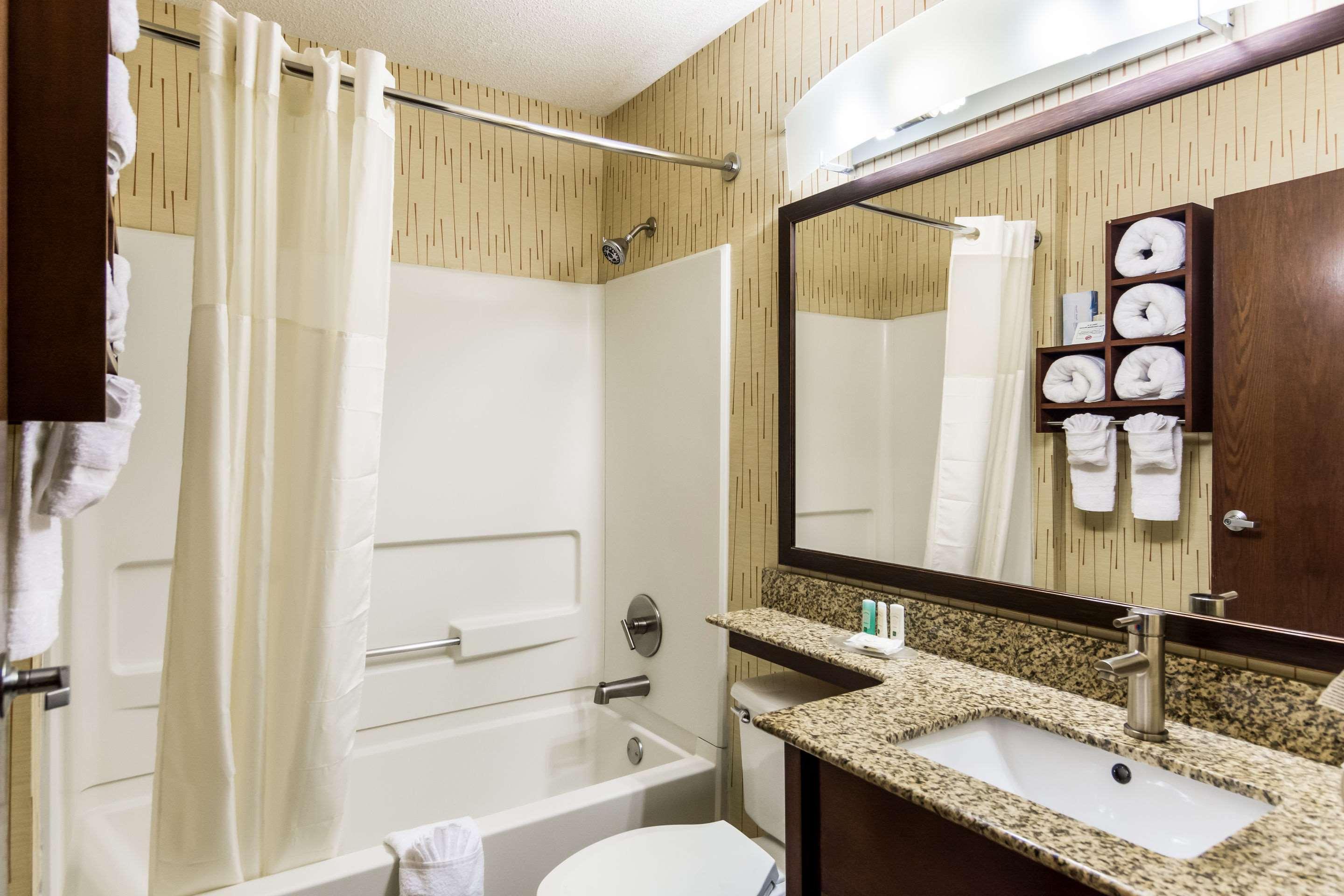 Quality Inn Chester - South Richmond Esterno foto