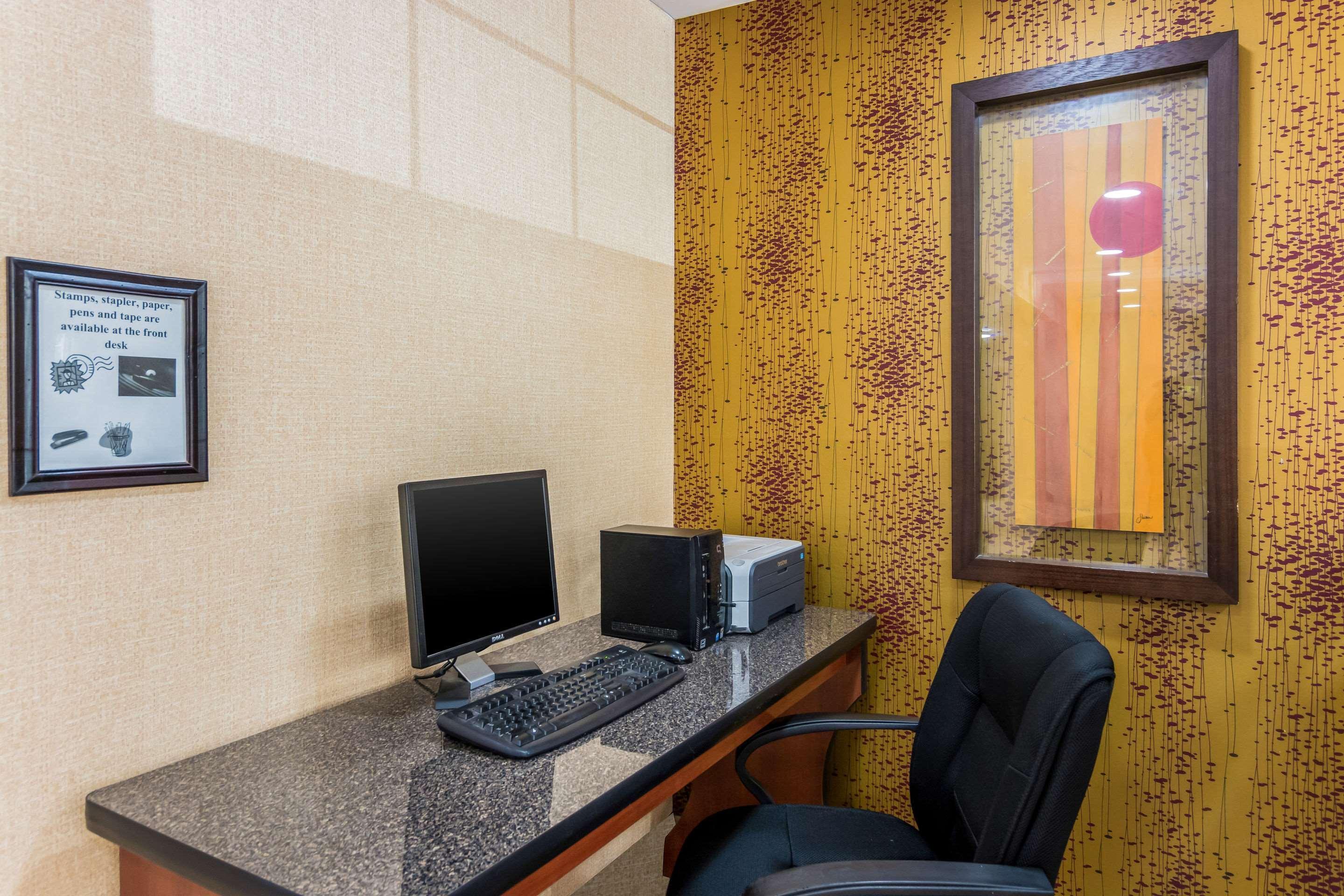 Quality Inn Chester - South Richmond Esterno foto
