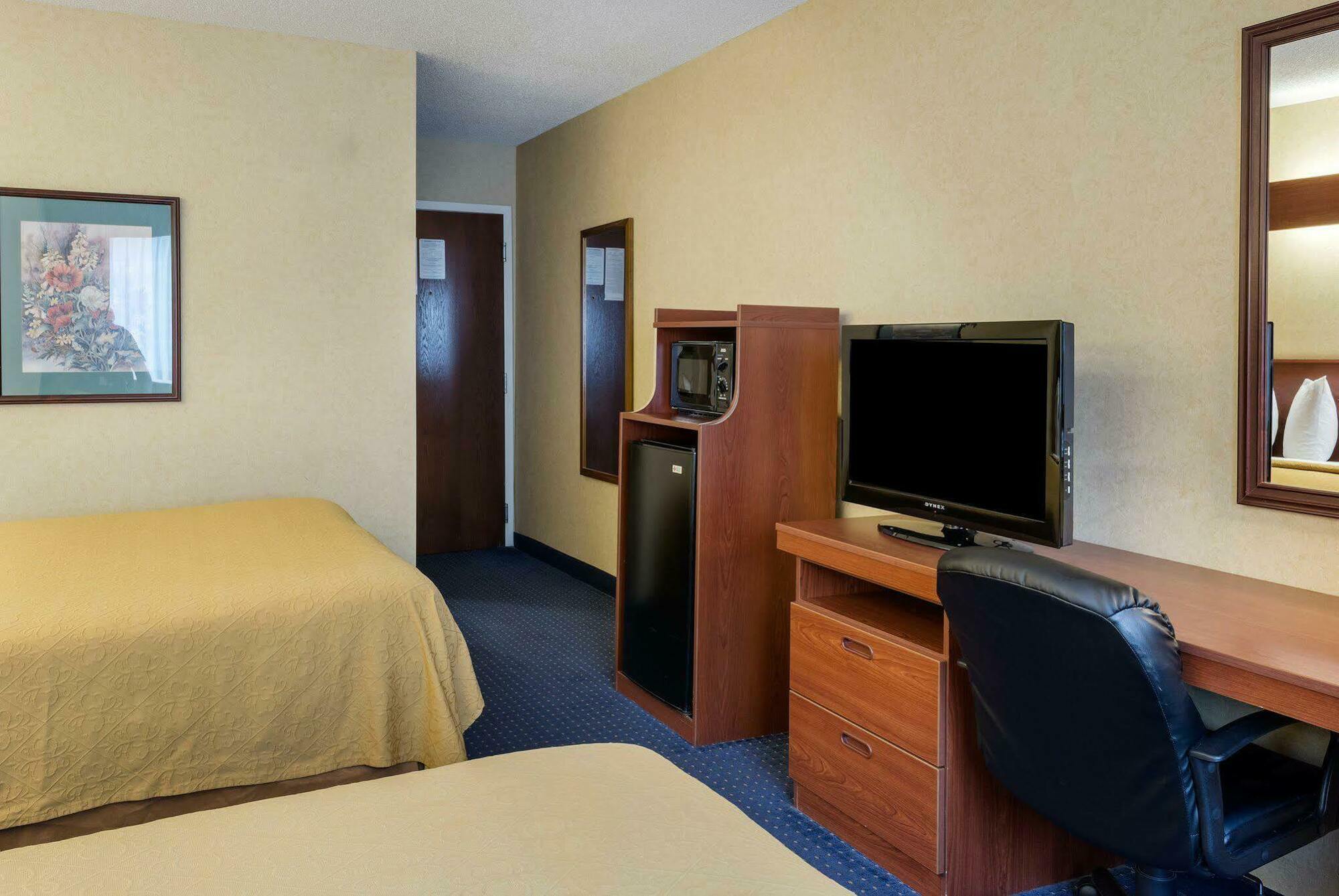 Quality Inn Chester - South Richmond Esterno foto